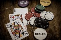 Online Poker Casinos: Anbieter, Vorteile & Regeln